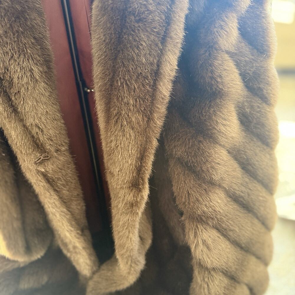 Authentic Vintage Mink Fur Coat – Rich Espresso Brown, Timeless Luxury, Size 8 - Picture 7 of 15